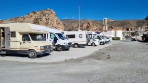 voľné parkovanie karavanmi